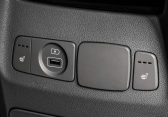 Подержанный автомобиль Kia Carnival 2019 года (17 фото)