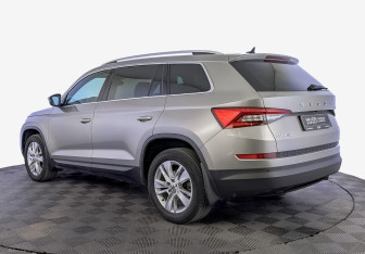 Подержанный автомобиль Skoda Kodiaq 2021 года (7 фото)
