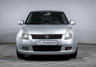 Подержанный автомобиль Suzuki Swift Hatchback 2007 года (2 фото)