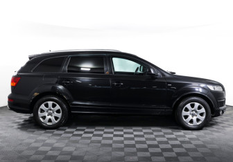 Подержанный автомобиль Audi Q7 2009 года (4 фото)