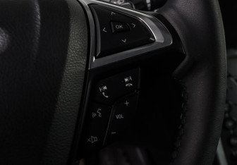 Подержанный автомобиль Ford Mondeo Sedan 2016 года (11 фото)