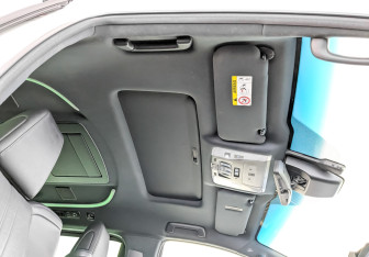 Подержанный автомобиль Toyota Alphard 2021 года (23 фото)