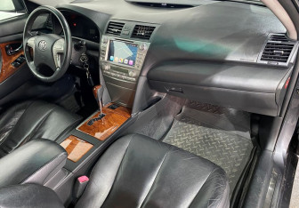 Подержанный автомобиль Toyota Camry Sedan 2010 года (11 фото)