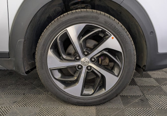 Подержанный автомобиль Hyundai Tucson 2016 года (12 фото)