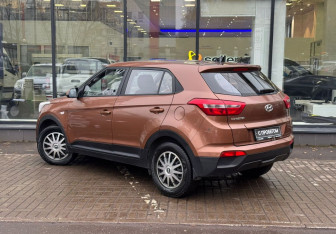 Подержанный автомобиль Hyundai Creta 2018 года (6 фото)