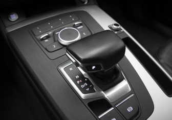 Подержанный автомобиль Audi Q5 2020 года (21 фото)