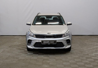Подержанный автомобиль Kia Rio Hatchback 2021 года (2 фото)