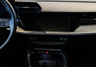 Подержанный автомобиль Audi A3 Sedan 2024 года (10 фото)