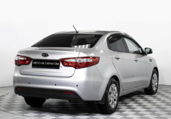 Подержанный автомобиль Kia Rio Sedan 2012 года (3 фото)
