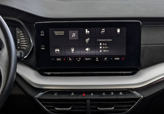 Подержанный автомобиль Skoda Octavia Liftback 2021 года (17 фото)