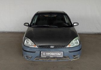 Подержанный автомобиль Ford Focus Sedan 2004 года (2 фото)