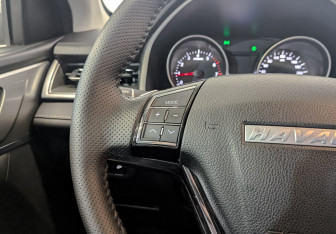 Подержанный автомобиль Haval M6 2023 года (27 фото)