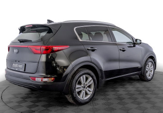 Подержанный автомобиль Kia Sportage 2018 года (5 фото)