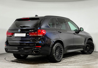 Подержанный автомобиль BMW X5 2016 года (6 фото)