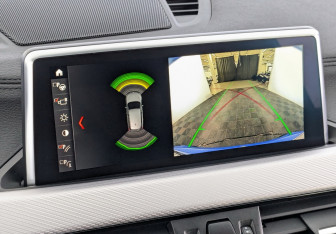 Подержанный автомобиль BMW X1 2021 года (27 фото)