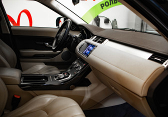 Подержанный автомобиль Land Rover Range Rover Evoque 2012 года (29 фото)