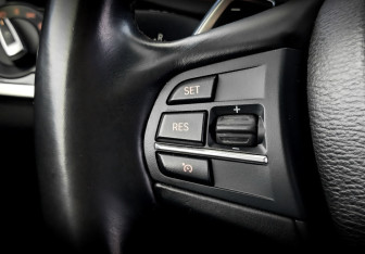 Подержанный автомобиль BMW X4 2016 года (29 фото)