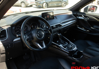 Подержанный автомобиль Mazda CX-9 2018 года (11 фото)