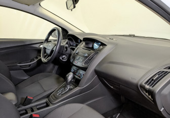 Подержанный автомобиль Ford Focus Sedan 2018 года (11 фото)