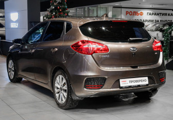 Подержанный автомобиль Kia Ceed Hatchback 2018 года (6 фото)