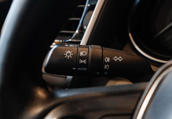 Подержанный автомобиль Toyota Camry Sedan 2021 года (26 фото)