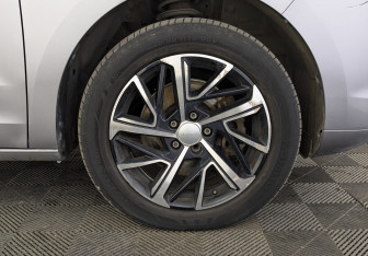 Подержанный автомобиль Haval Jolion 2023 года (12 фото)