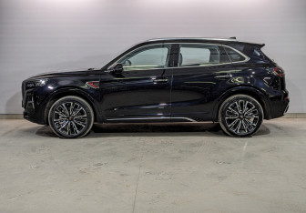 Новый Hongqi HS5 2024 (3 фото)