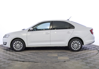 Подержанный автомобиль Skoda Rapid Liftback 2019 года (8 фото)