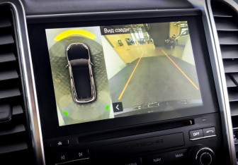 Подержанный автомобиль Porsche Cayenne 2017 года (30 фото)