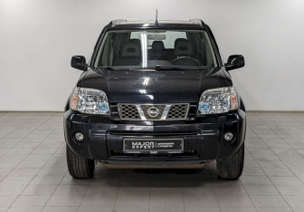 Подержанный автомобиль Nissan X-Trail 2006 года (2 фото)