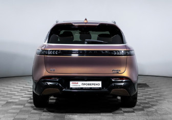 Подержанный автомобиль Voyah Free 2023 года (6 фото)