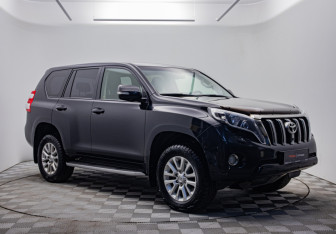 Подержанный автомобиль Toyota Land Cruiser Prado 2014 года (3 фото)