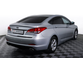 Подержанный автомобиль Hyundai i40 Sedan 2013 года (5 фото)