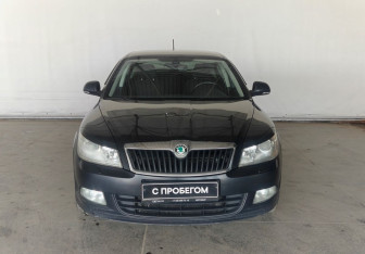 Подержанный автомобиль Skoda Octavia Liftback 2011 года (2 фото)