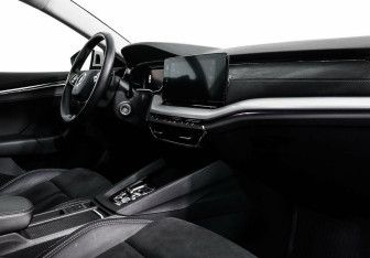 Подержанный автомобиль Skoda Octavia Liftback 2020 года (5 фото)