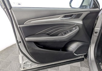 Подержанный автомобиль Haval F7 2021 года (19 фото)
