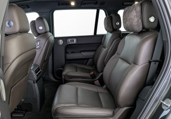 Подержанный автомобиль LiXiang L9 2023 года (17 фото)