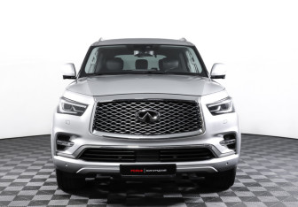 Подержанный автомобиль Infiniti QX80 2019 года (2 фото)