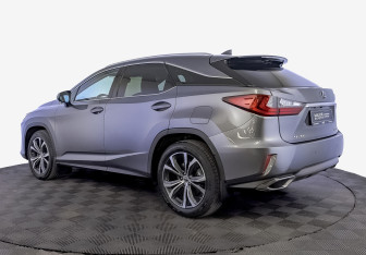 Подержанный автомобиль Lexus RX 2019 года (7 фото)
