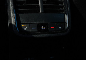 Подержанный автомобиль Skoda Octavia Wagon 2021 года (10 фото)