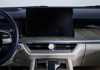 Подержанный автомобиль Tank 500 2023 года (13 фото)