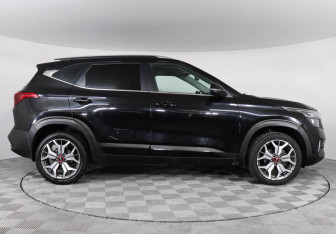 Подержанный автомобиль Kia Seltos 2020 года (4 фото)