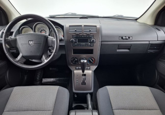 Подержанный автомобиль Dodge Caliber 2008 года (12 фото)