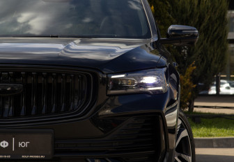 Подержанный автомобиль Geely Monjaro 2024 года (26 фото)