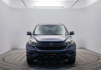 Подержанный автомобиль Honda CR-V 2011 года (2 фото)