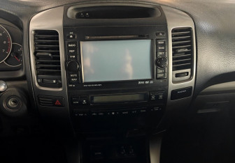 Подержанный автомобиль Toyota Land Cruiser Prado 2008 года (13 фото)