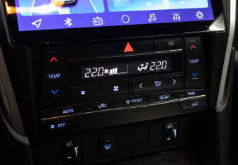 Подержанный автомобиль Toyota Camry Sedan 2016 года (17 фото)