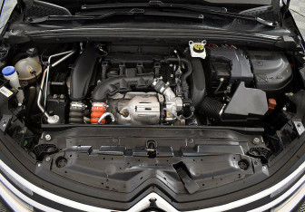 Подержанный автомобиль Citroen C4 Sedan 2016 года (6 фото)