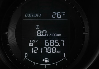 Подержанный автомобиль Mazda CX-5 2012 года (12 фото)