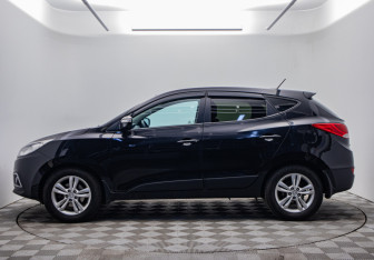 Подержанный автомобиль Hyundai ix35 2012 года (2 фото)